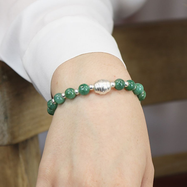 Green And Silver Plated Bead Bracelet With Silver Groove Bead