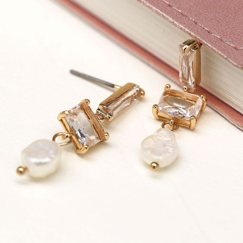 Boucles d'oreilles pendantes en cristal transparent et perles