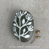 Graue Kiesel-Wildblumen