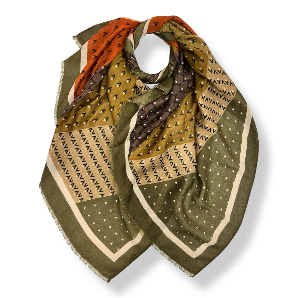 V shape pattern scarf