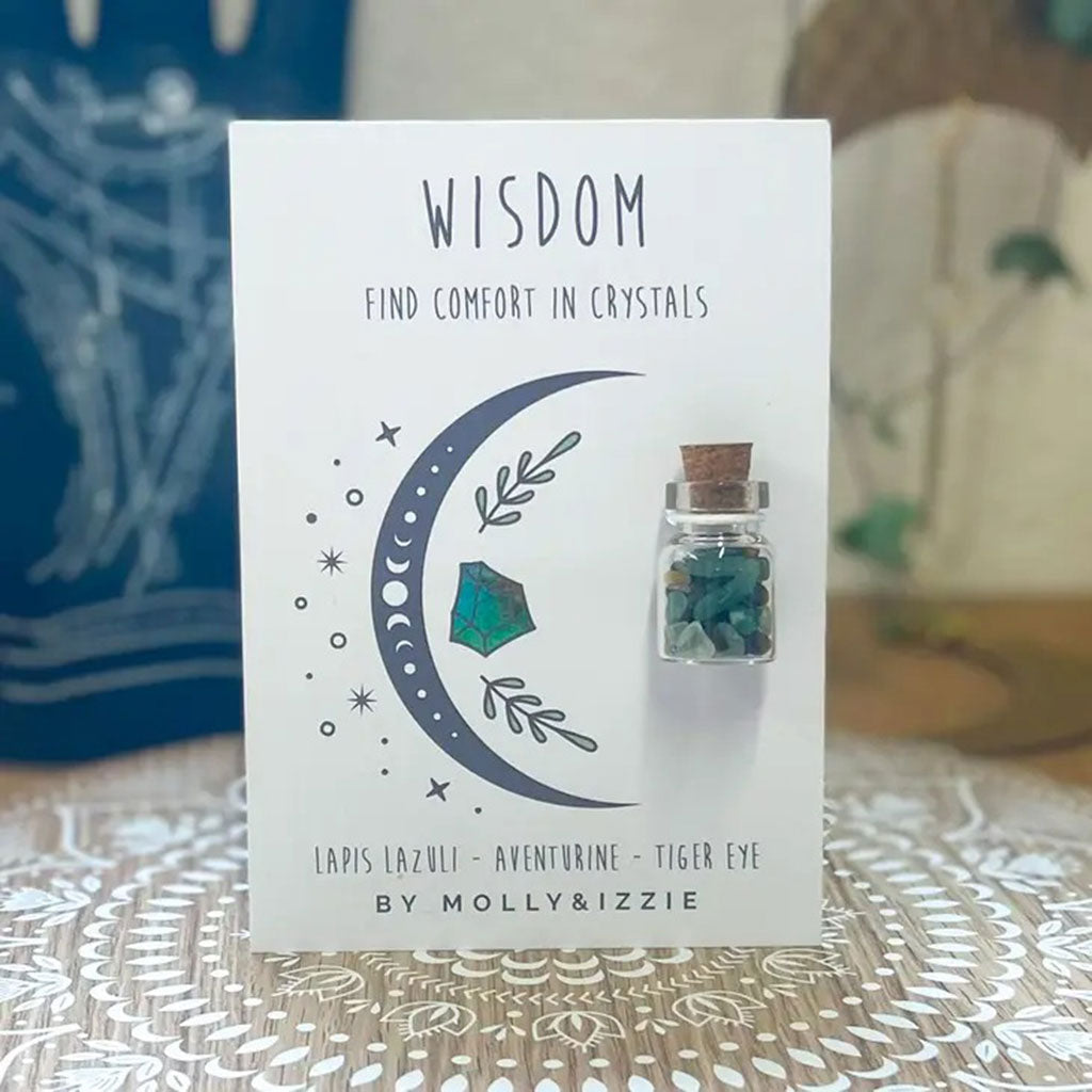 Glas mit Kristallen – Weisheit