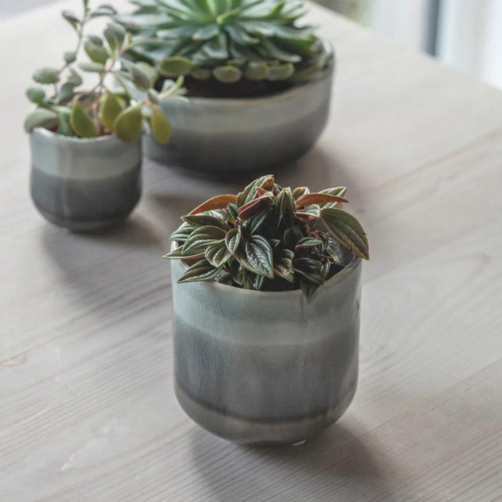 Frith Pot Medium - Insideout