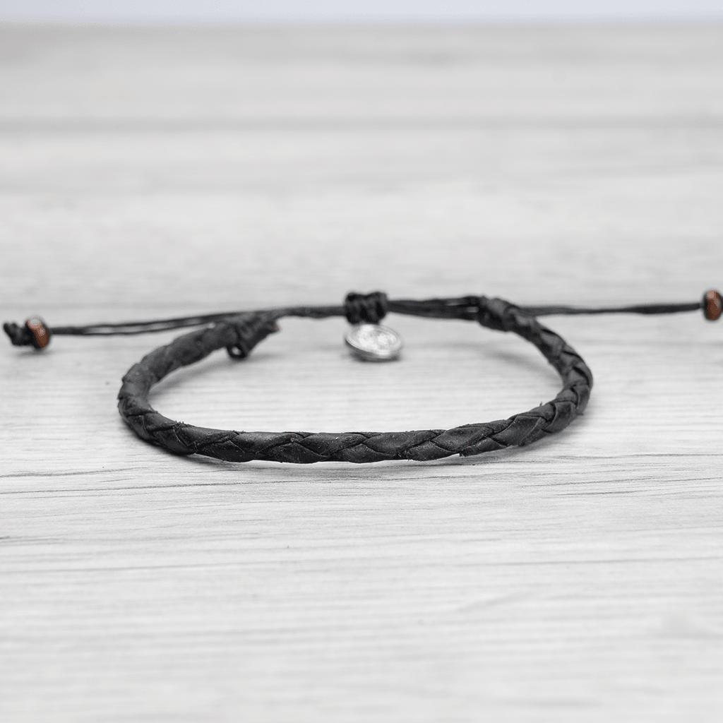 Handwoven Leather Bracelet Black - Insideout